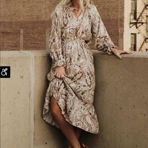 Sweet Paisley Printed Midi Dress